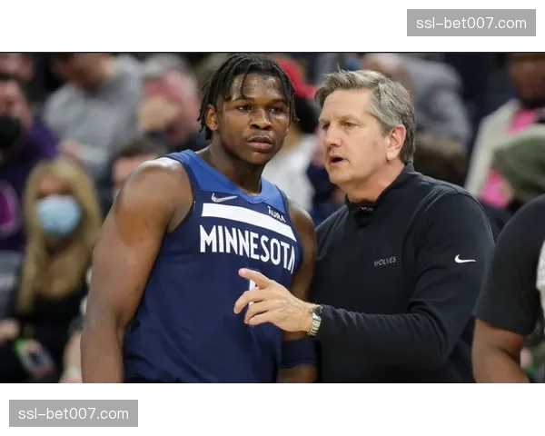 雷霆队调整训练重点,主教练戴格诺特强调提速与退防纪律 雷霆队调整训练重点,主教练戴格诺特强调提速与退防纪律