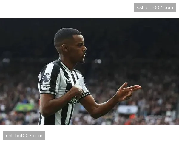 纽卡斯尔1-2伯恩茅斯，喜鹊军团主场失利欧战希望受挫